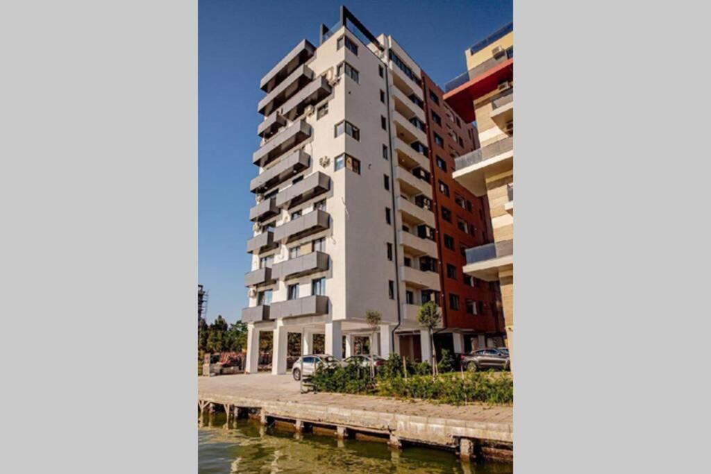Alexis Spacious Classic Apartment Mamaia Exterior foto