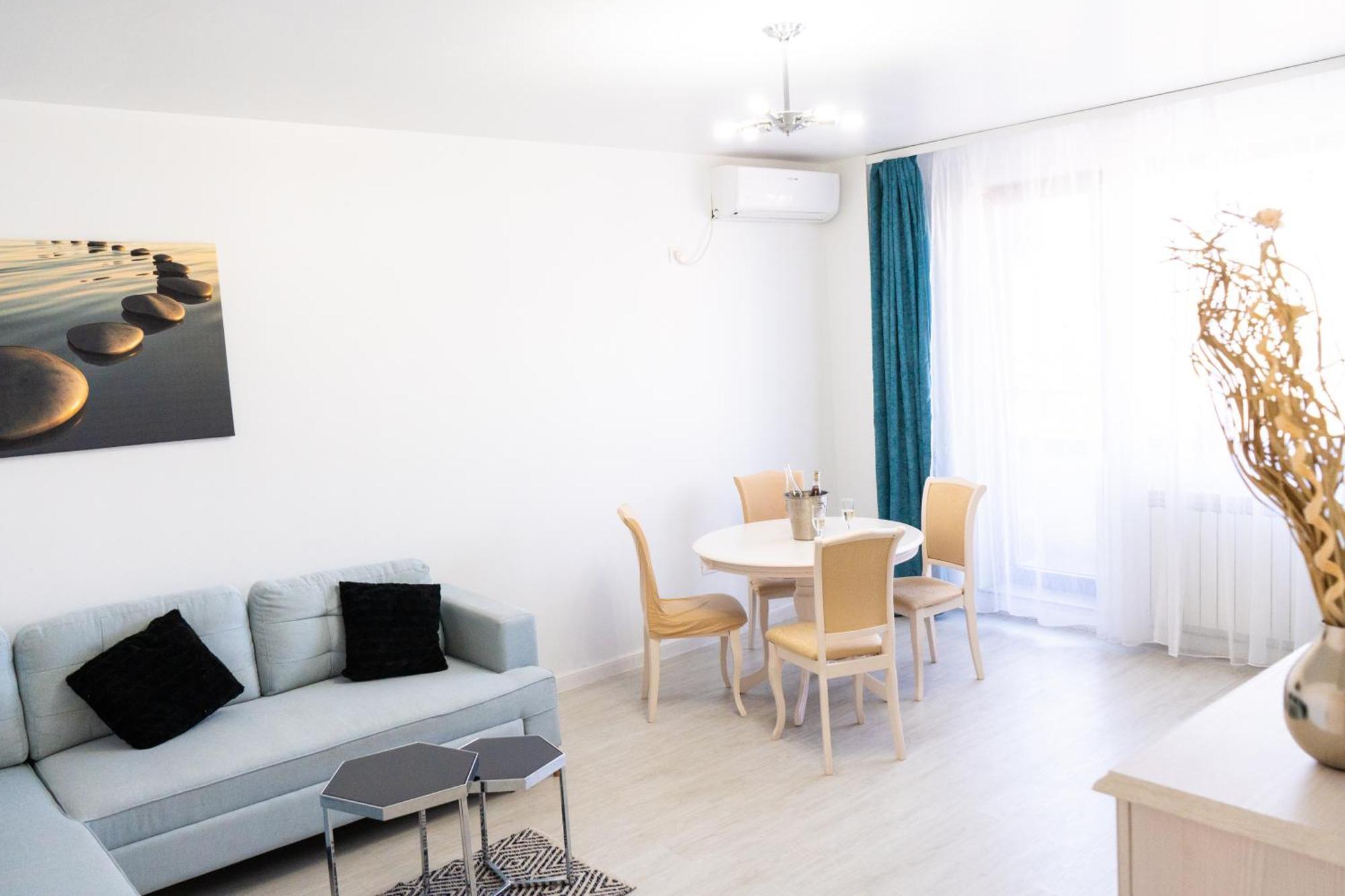 Alexis Spacious Classic Apartment Mamaia Exterior foto