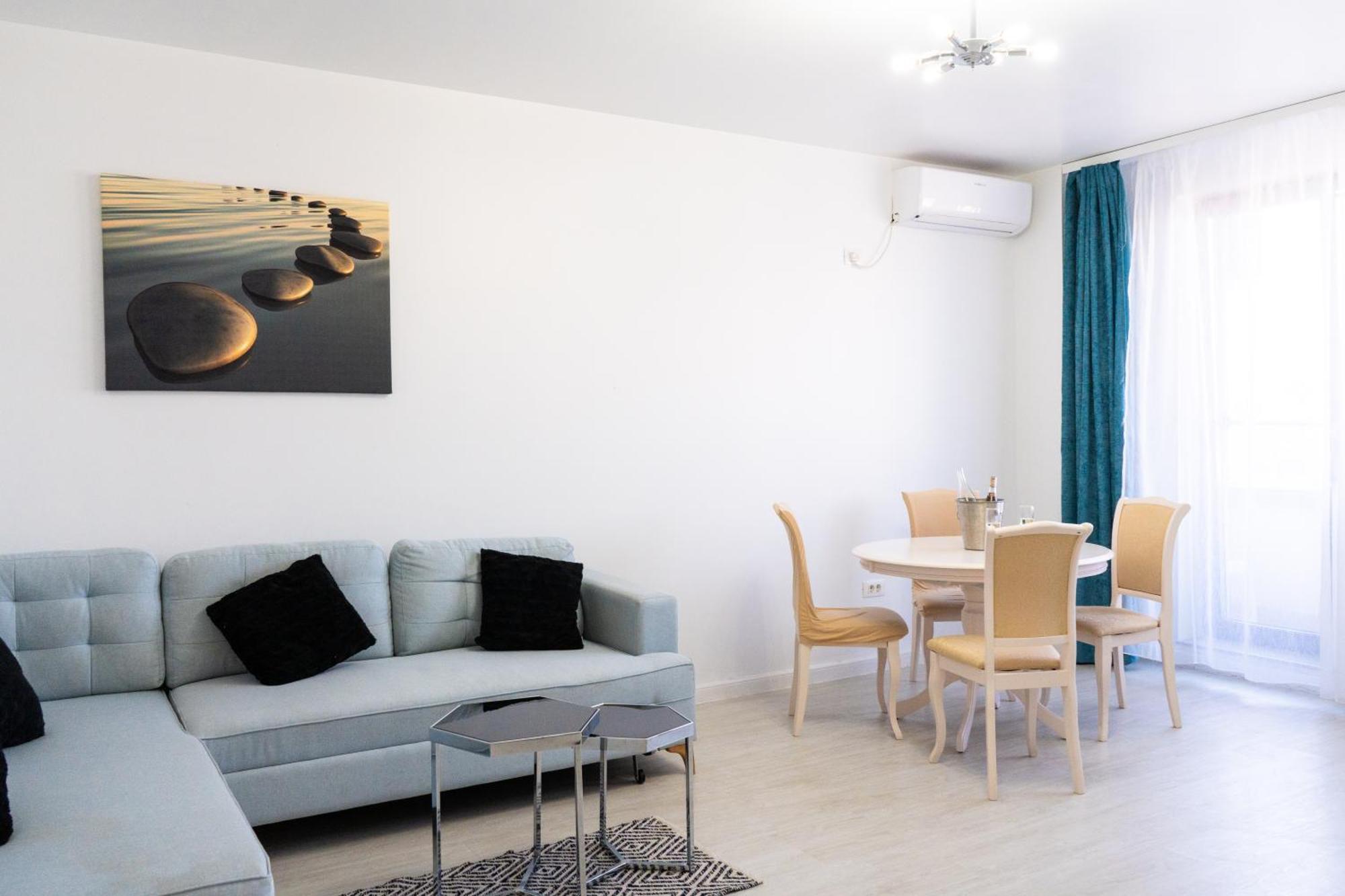 Alexis Spacious Classic Apartment Mamaia Exterior foto